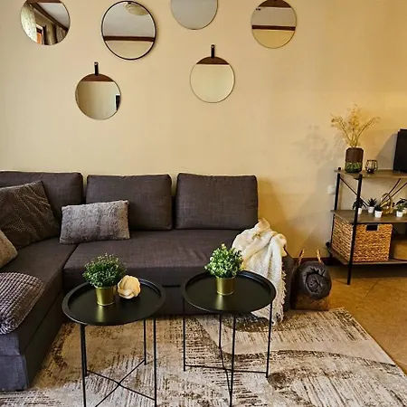 Апартамент Apartmanica Double With Balcony 101-30 St Ivan Rilski *